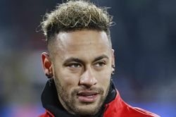 Neymar trả giá vì sự tham lam