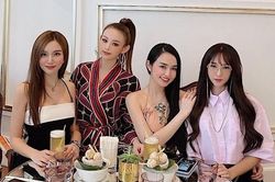 Dàn hot girl Hà Thành chơi thân hơn 10 năm hội ngộ
