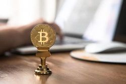 Thị trường tích cực, Bitcoin vẫn đình trệ