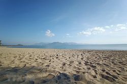 Khám phá vẻ đẹp tự nhiên của biển Bình Sơn-Ninh Chữ