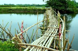 Cận cảnh cầu tre 'khắc tinh' cát tặc độc nhất vô nhị xứ Huế