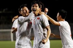 Tuyển Việt Nam: Xong bài toán Trọng Hoàng, nhưng Văn Hậu thì chưa