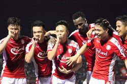 Hàng công CLB TP.HCM là 'thuốc thử liều cao' của hàng thủ SLNA