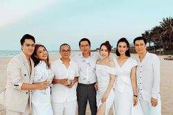 Huyền Lizzie, Vân Hugo và dàn sao Việt tưng bừng dự đám cưới Phanh Lee