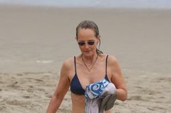 Helen Hunt hãnh diện khoe phom