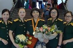 Càng khó càng phải quyết tâm