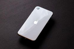 Đánh giá iPhone SE 2020 vừa lên kệ ở Việt Nam