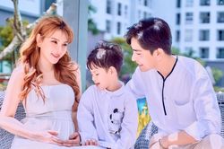 Bụng bầu vượt mặt, Thu Thủy vẫn không ngại khó khăn thực hiện MV ghi lại khoảnh khắc đáng nhớ chuẩn bị chào đón công chúa nhỏ