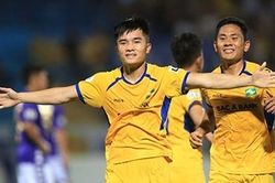 Sông Lam Nghệ An: Dành cả 20 năm V.League để… nuôi 'trụ cột' cho đội khác