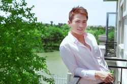 Ca sĩ Trường Tuấn ra mắt MV về tình bạn