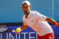 NÓNG: Djokovic bị nhiễm Covid-19, bỏ ngỏ khả năng dự US Open