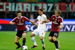 Lịch thi đấu vòng 28 Serie A: Milan đấu Roma