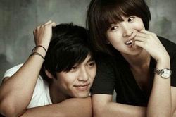 Thêm bằng chứng Hyun Bin tái hợp Song Hye Kyo