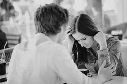 Thấy người yêu mua son qua mạng, cứ ngỡ mua cho mình nhưng đến tận nhà tìm mới phát hiện sự thật sốc
