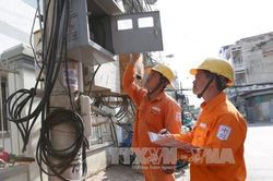 Hóa đơn tiền điện tăng 'sốc': Đình chỉ công tác 1 trưởng phòng