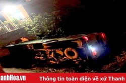 Xe chở học sinh đi chụp ảnh kỷ yếu bị lật, hàng chục em thoát nạn