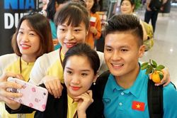 Fan nữ sụp đổ, vỡ tan niềm tin vào thần tượng Quang Hải