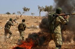 SAA và phiến quân thân Thổ Nhĩ Kỳ tấn công đáp trả nhau dữ dội ở Đông Syria