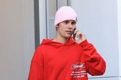 Justin Bieber xuất hiện sau khi bị tố tấn công tình dục 2 cô gái