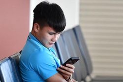 Quang Hải bị tung tin 'chăn rau', dân mạng bất ngờ bênh vực