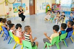Có nên cho giáo viên mầm non nghỉ hưu sớm?