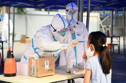Dịch COVID-19: Châu Âu hạ nhiệt, châu Á diễn biến đáng lo ngại