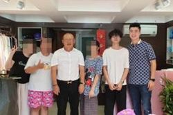Thầy Park đến thăm nhà vợ chồng Duy Mạnh