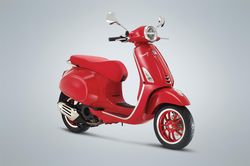 Tiếp nối 946, Vespa Primavera cũng có phiên bản RED đặc biệt