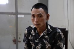 Đột nhập phòng ngủ nữ chủ nhà cướp vàng