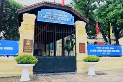 Công an Hà Nội điều tra người phụ nữ mặc áo xe ôm công nghệ dụ dỗ nam sinh lớp 6