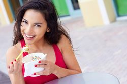 Muốn có eo thon, thêm vào bữa ăn hằng ngày những loại thực phẩm sau!