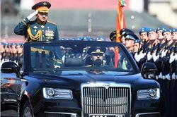 Tổng thống Kyrgyzstan lỡ lễ duyệt binh Nga vì phái đoàn có người mắc COVID-19