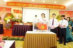 Ông Nguyễn Minh Chung làm Bí thư Đảng ủy Tổng Công ty Du lịch Hà Nội