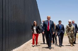 Tổng thống Trump sẽ không cách ly 14 ngày theo quy định bang New Jersey