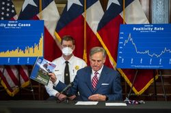 Ca nhiễm COVID-19 tăng vọt ở Texas, Thống đốc bang loay hoay đối phó