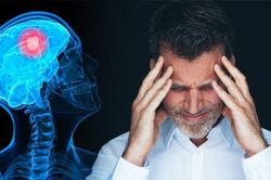Những dấu hiệu cảnh báo ung thư não sớm ai cũng nên biết
