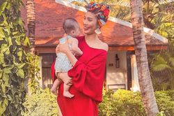 Con trai chưa được một tuổi, Lan Khuê đã hứa sẽ thành mẹ chồng 'chất chơi' thuê 10 bảo mẫu cho con dâu đỡ cực