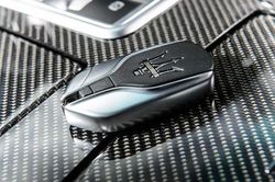 10 mẫu chìa khóa ô tô đẹp tới mức bất kì ai cũng xuýt xoa
