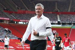 MU thắng tưng bừng, HLV Solskjaer vẫn có điều ái ngại vì hàng công
