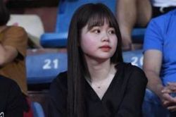 Huỳnh Anh bảo vệ Quang Hải