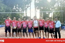 Sôi nổi Giải bóng chuyền nông dân huyện Châu Phú