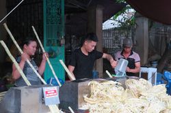 Nghề 'bội thu' nhờ nắng nóng