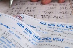 Hộ dân ở Nghệ An bị ghi sai hơn 15 triệu tiền điện: Đình chỉ giám đốc điện lực
