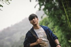 Mario Maurer tái xuất màn ảnh, rơi vào chuyện tình với cô nàng nhìn thấy ma