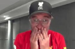Juergen Klopp khóc trên truyền hình vì quá xúc động