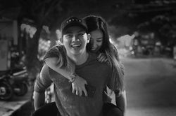 Hậu ly hôn, vợ Hoài Lâm nhắn nhủ: 'Anh là thanh xuân của em'