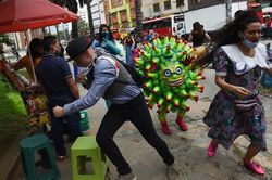 COVID-19 tàn phá cuộc sống người dân Mỹ Latinh như thế nào?