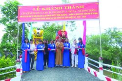 Khánh thành cầu nông thôn