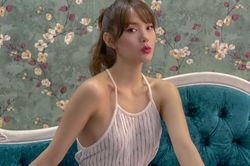 Minh Hằng nói về bộ ảnh nude ở tuổi 33