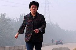 Mẹ 50 tuổi chạy 10 km mỗi ngày để cứu con trai